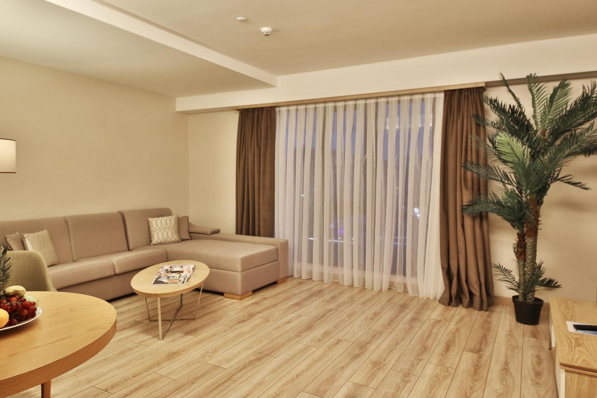 Bof Hotels Ceo Suites Atasehir Istanbul Exterior foto